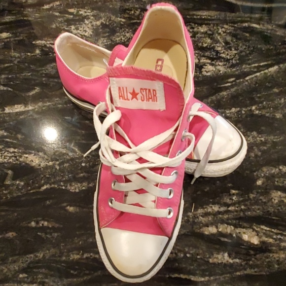 Converse Shoes - Converse- size 8